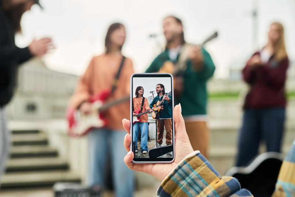 Jak wykorzystać glamBOT na Instagramie i TikToku